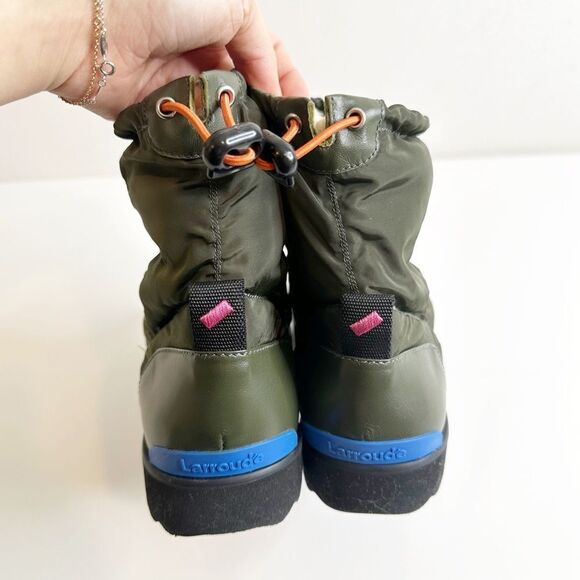 NEW Larroude Montana Drawstring Quilted Boots Sherpa Lining in Green Women's 10 - Picture 6 of 8